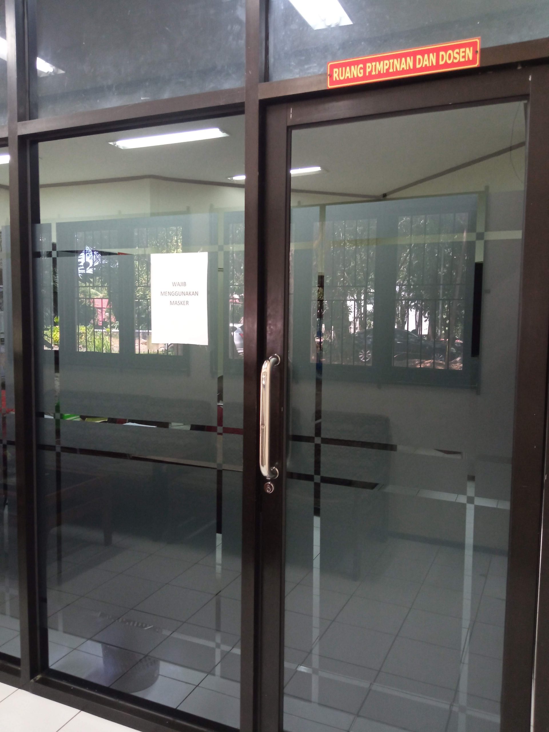 Ruang Pimpinan dan Dosen Departemen Sastra Indonesia FIB Unhas
